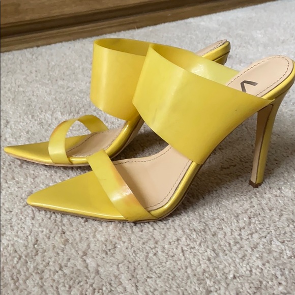 Vivi Yellow stiletto pointed toe mules sandals - Picture 5 of 11